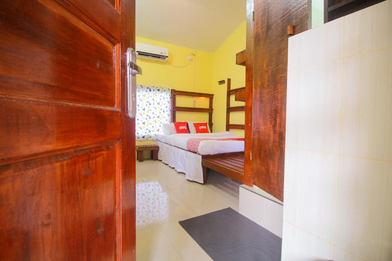 OYO 1596 Taman Homestay Syariah Dumai Luaran gambar